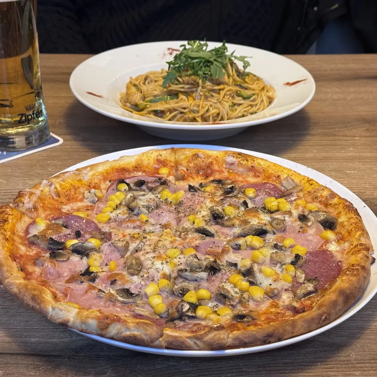 Essen und Trinken, Pizzeria Kegelbahn