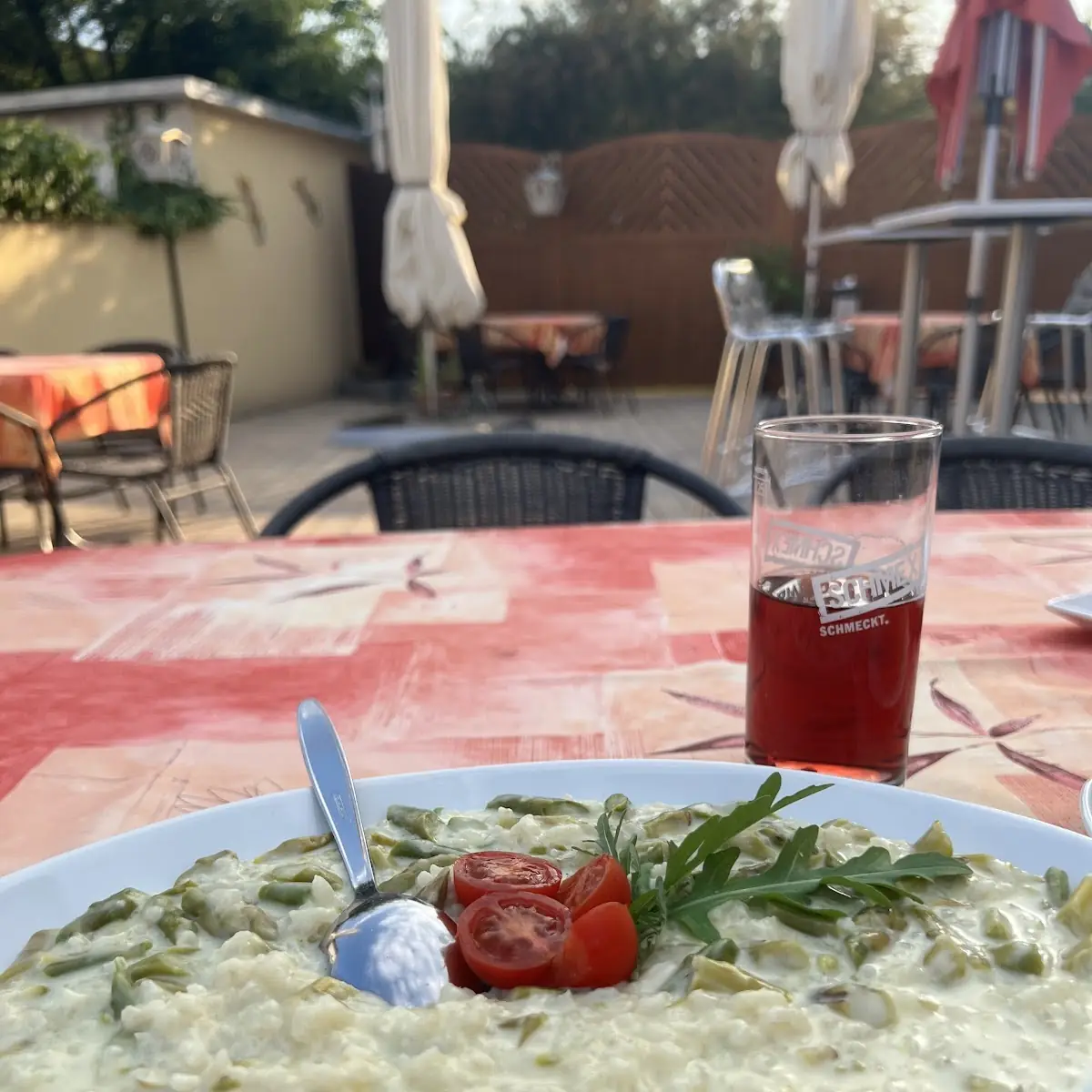 Essen und Trinken photo 2