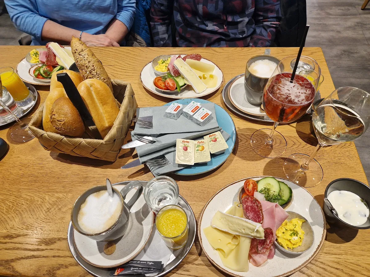 Essen und Trinken photo 2