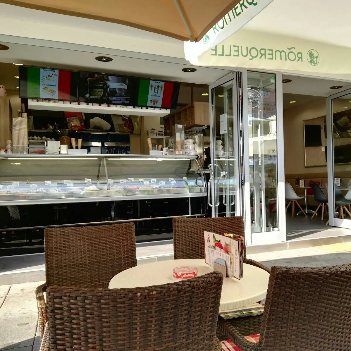 Eis Cafe La Piazza Titelbild