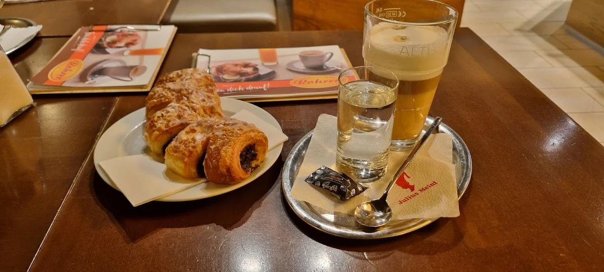 Essen und Trinken photo 1
