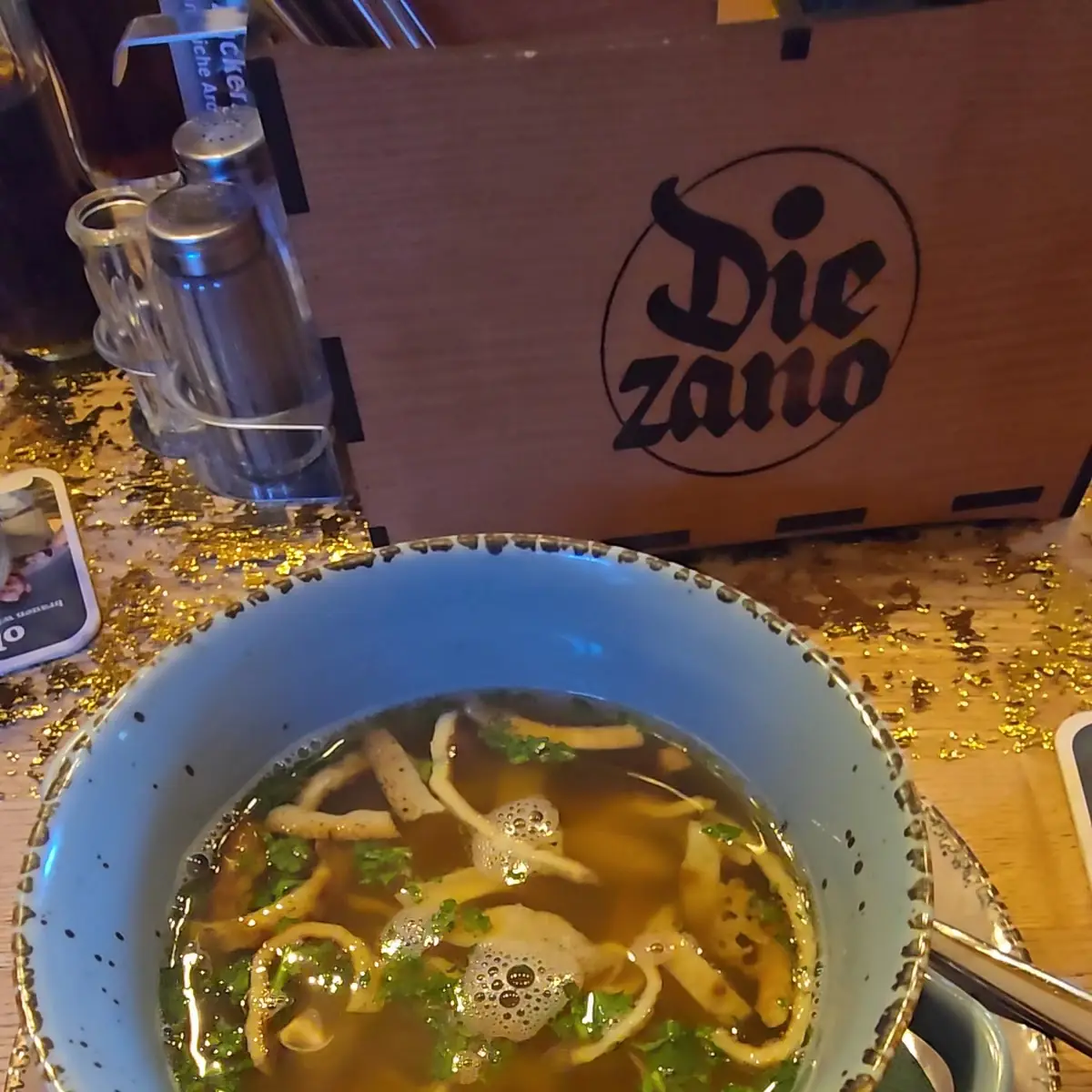 Essen und Trinken photo 2