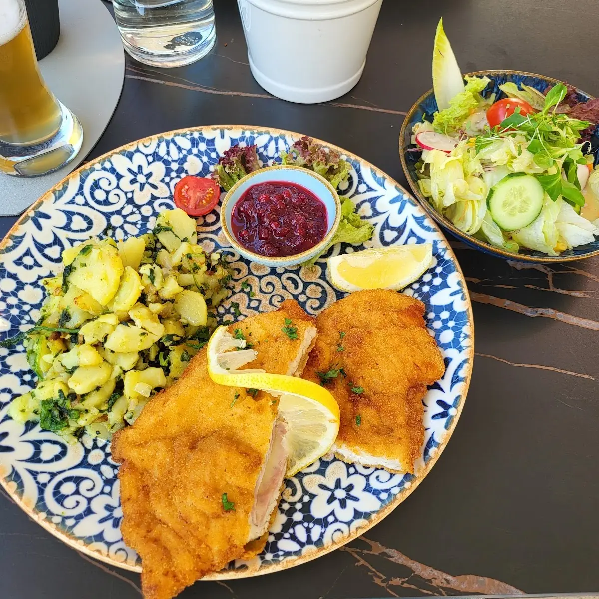 Essen und Trinken photo 2