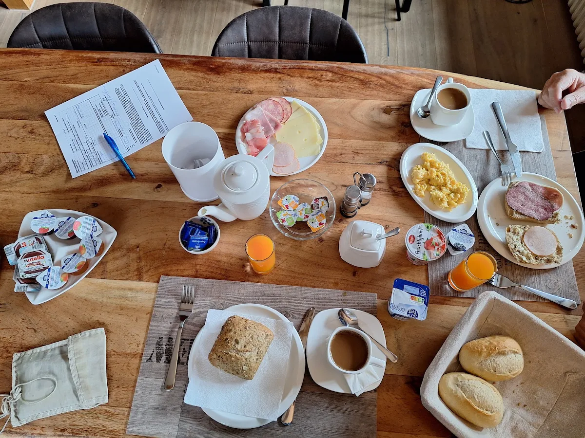 Essen und Trinken photo 2