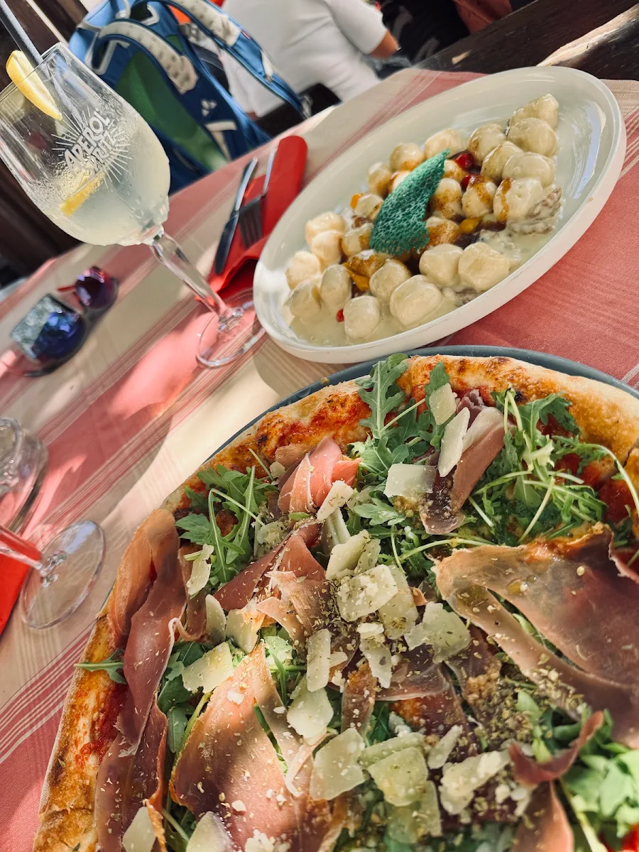 Essen und Trinken photo 2