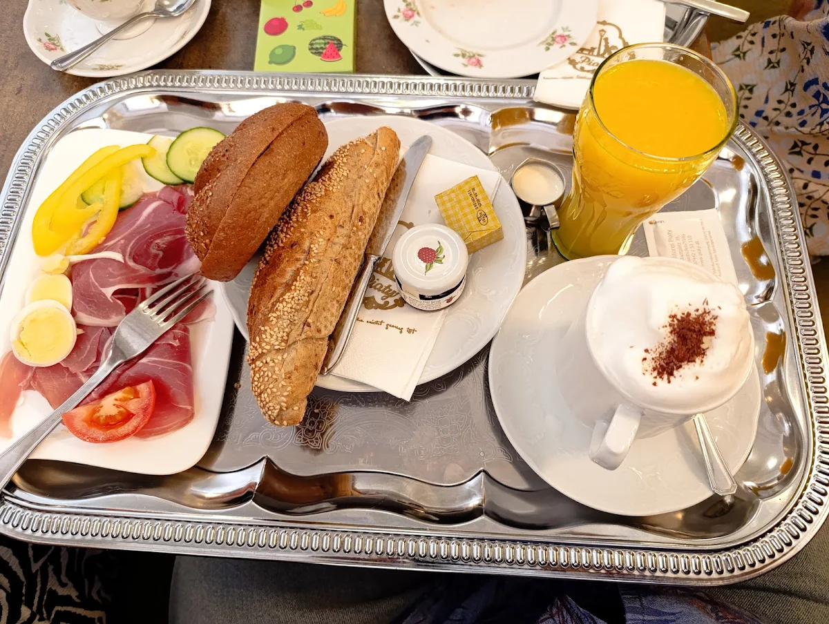 Essen und Trinken photo 2