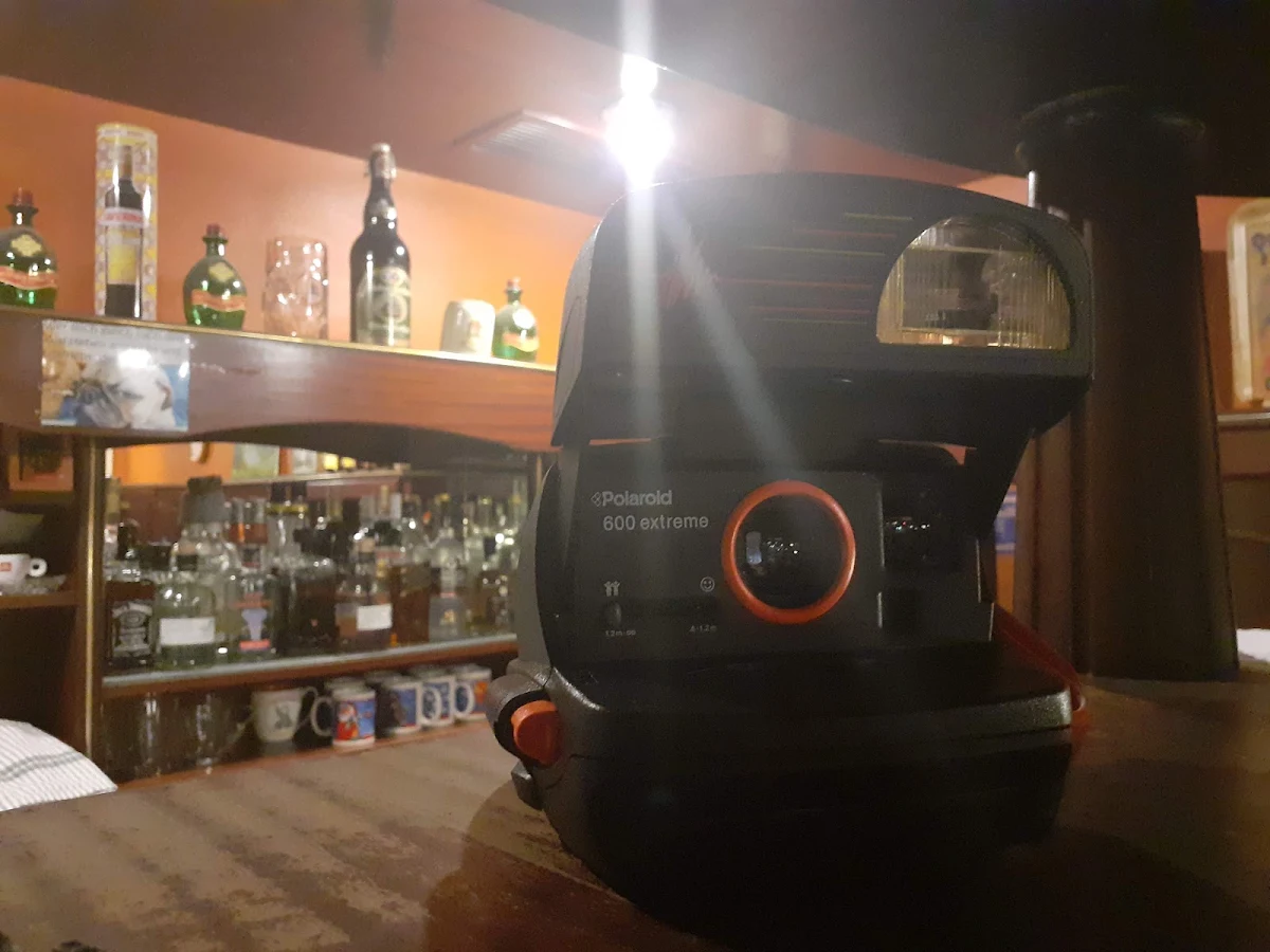 Café Merci Titelbild