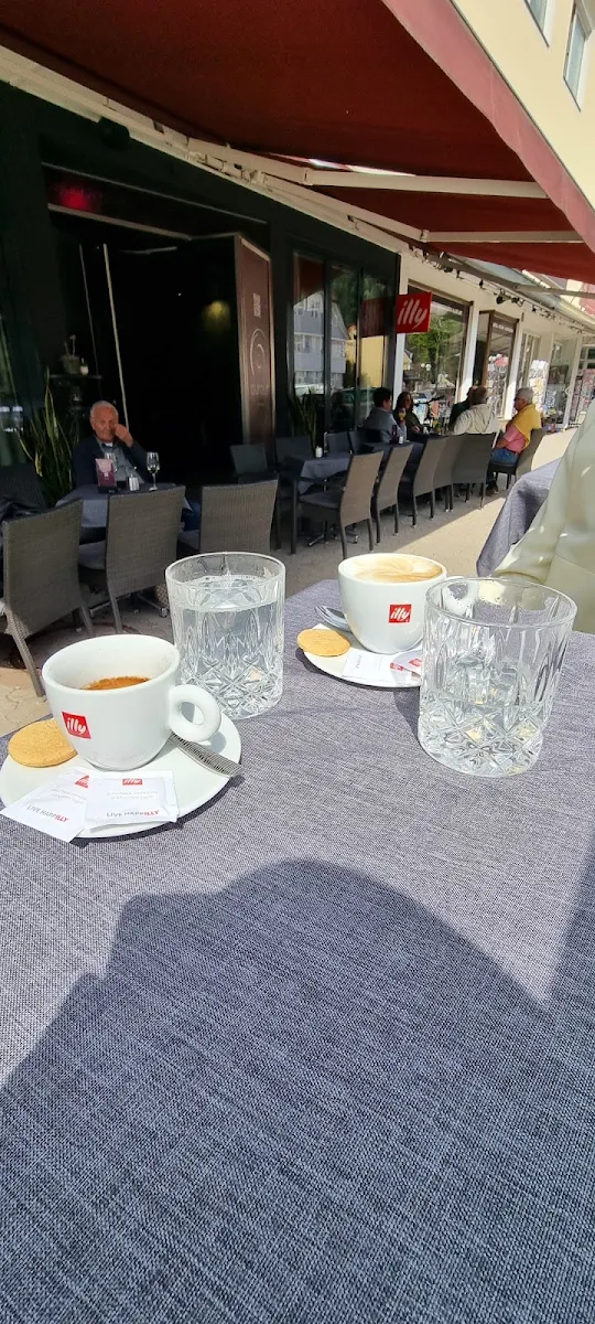 Essen und Trinken photo 2