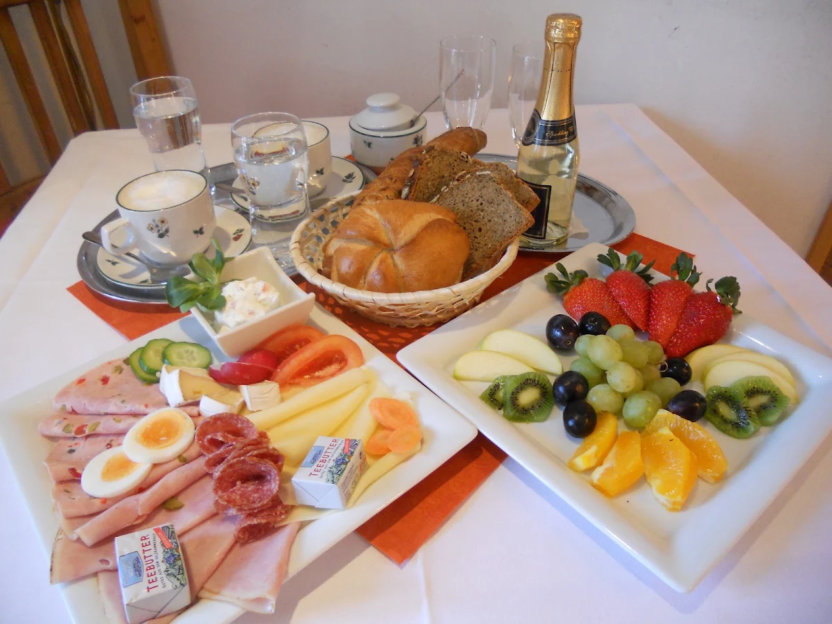 Essen und Trinken photo 1