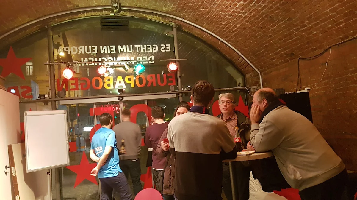 Roter Bogen Titelbild