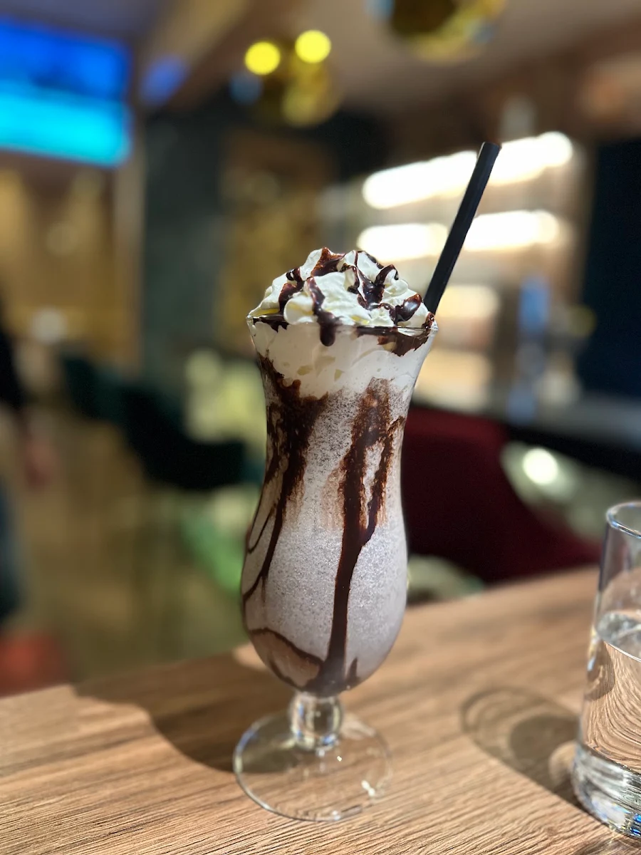 Café Montenegro Titelbild