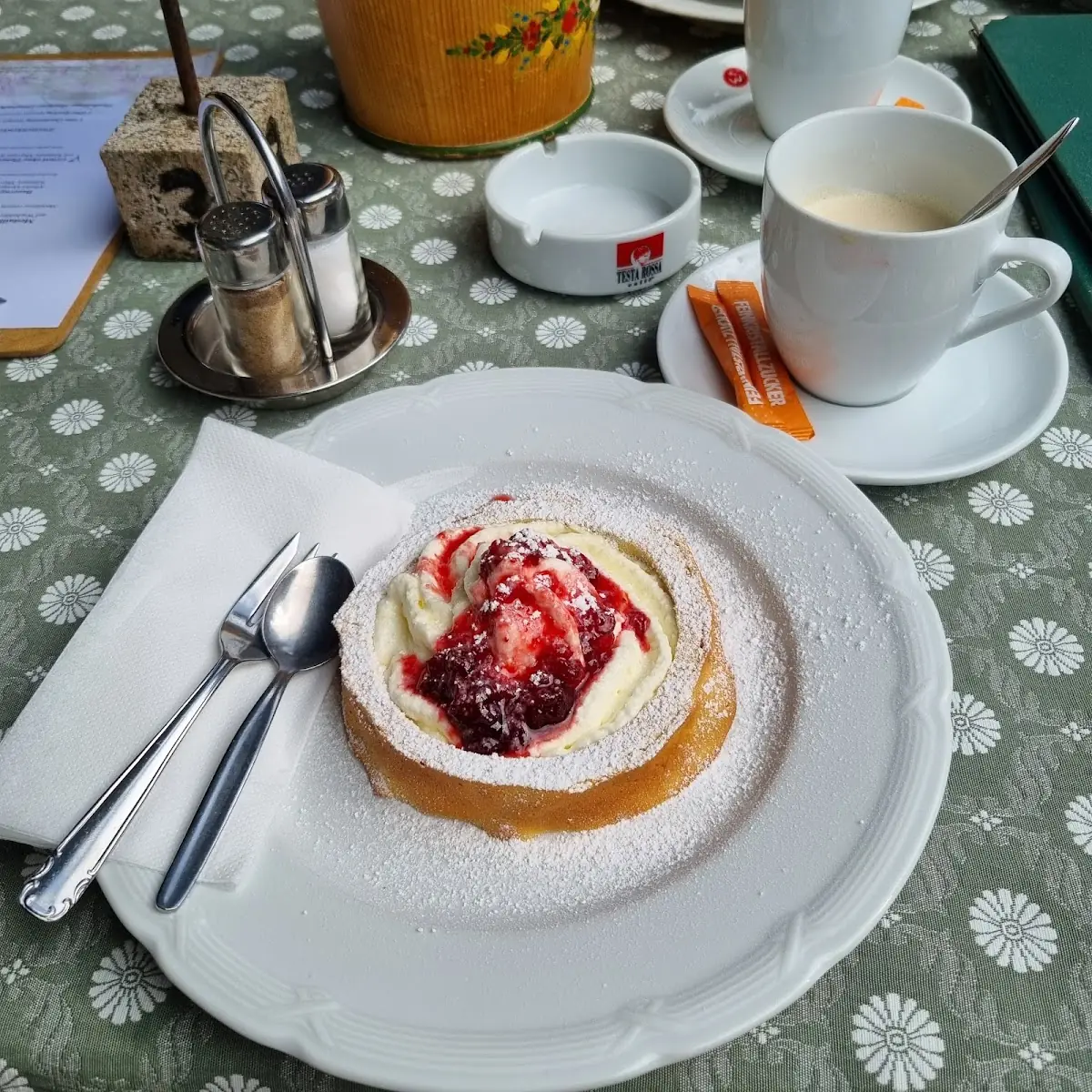 Essen und Trinken photo 2