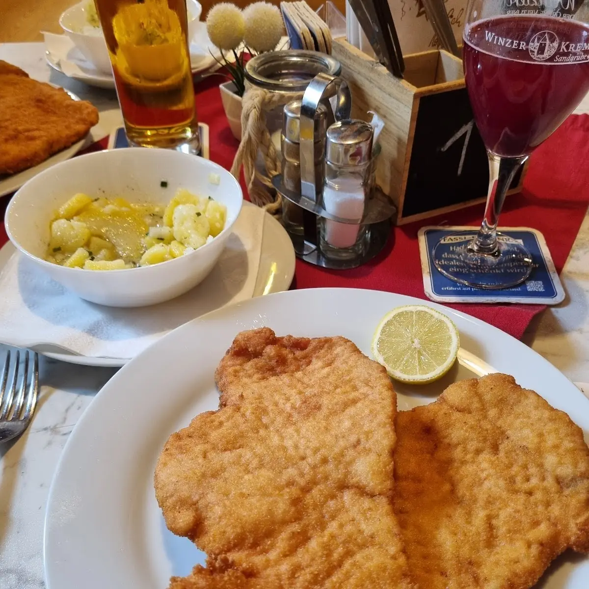 Essen und Trinken photo 2