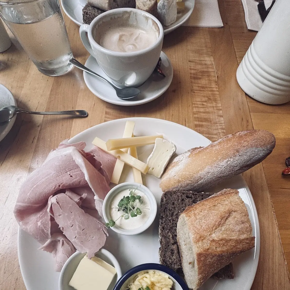 Essen und Trinken photo 3