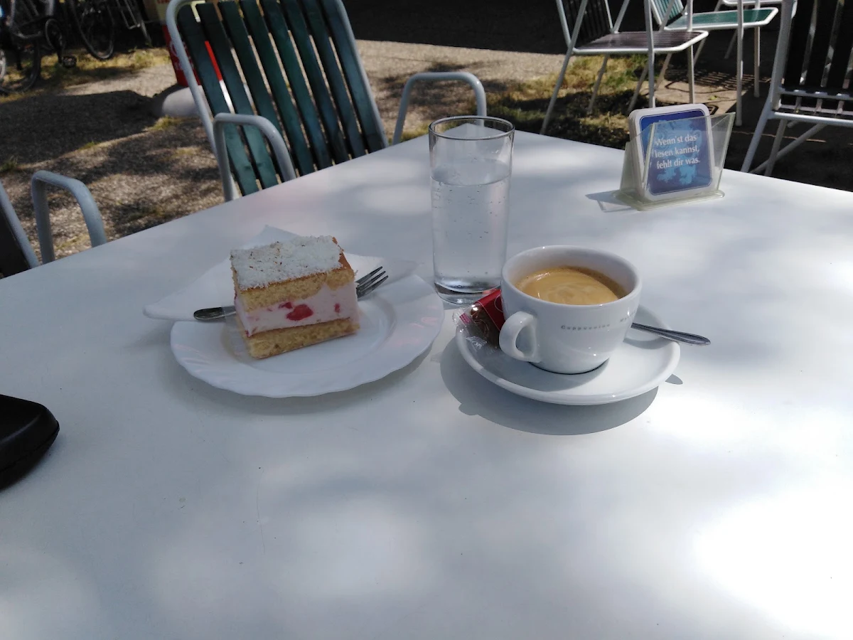 Essen und Trinken photo 1