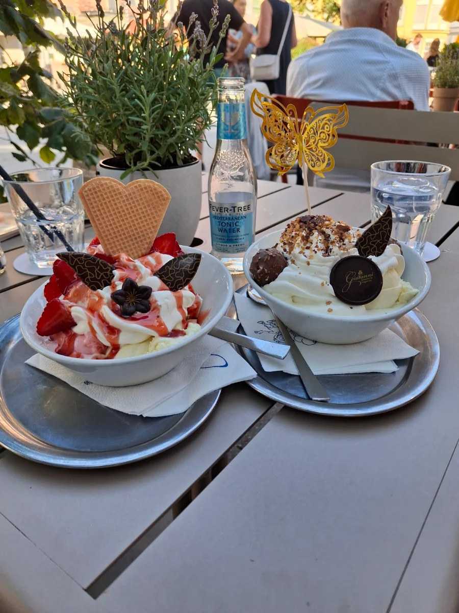 Essen und Trinken photo 2