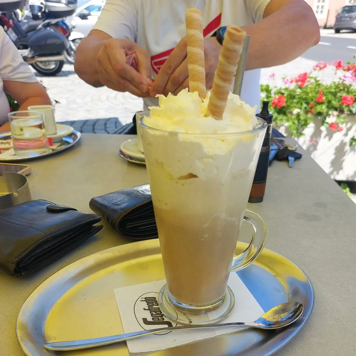Essen und Trinken photo 2