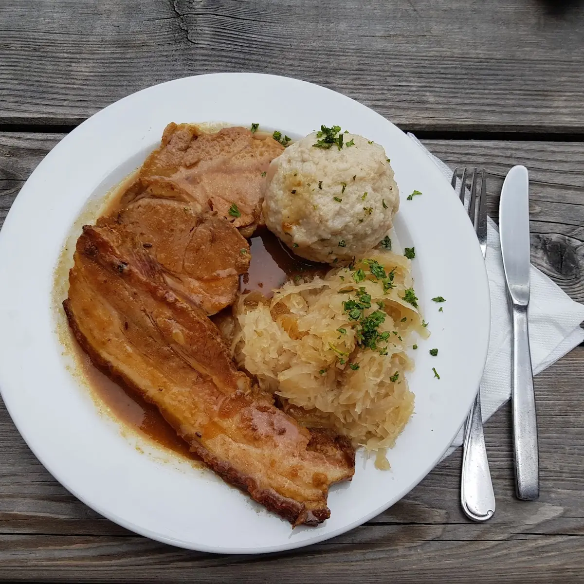 Essen und Trinken, Hölzler Hütte