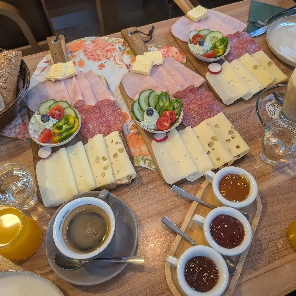 Essen und Trinken photo 2