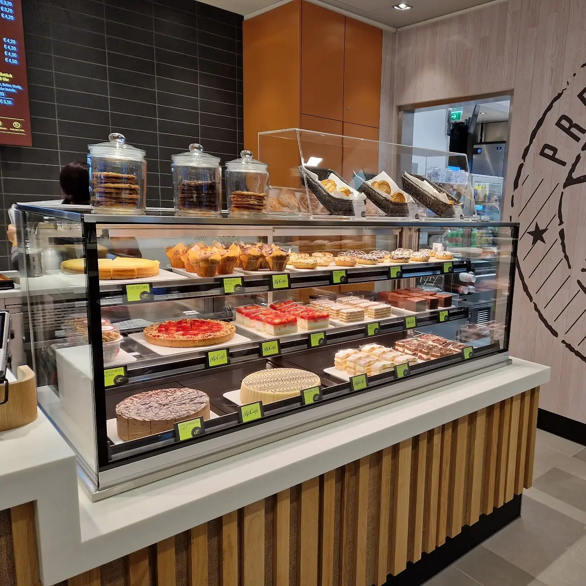 Atmosphäre, McDonald's Inzersdorf im Kremstal