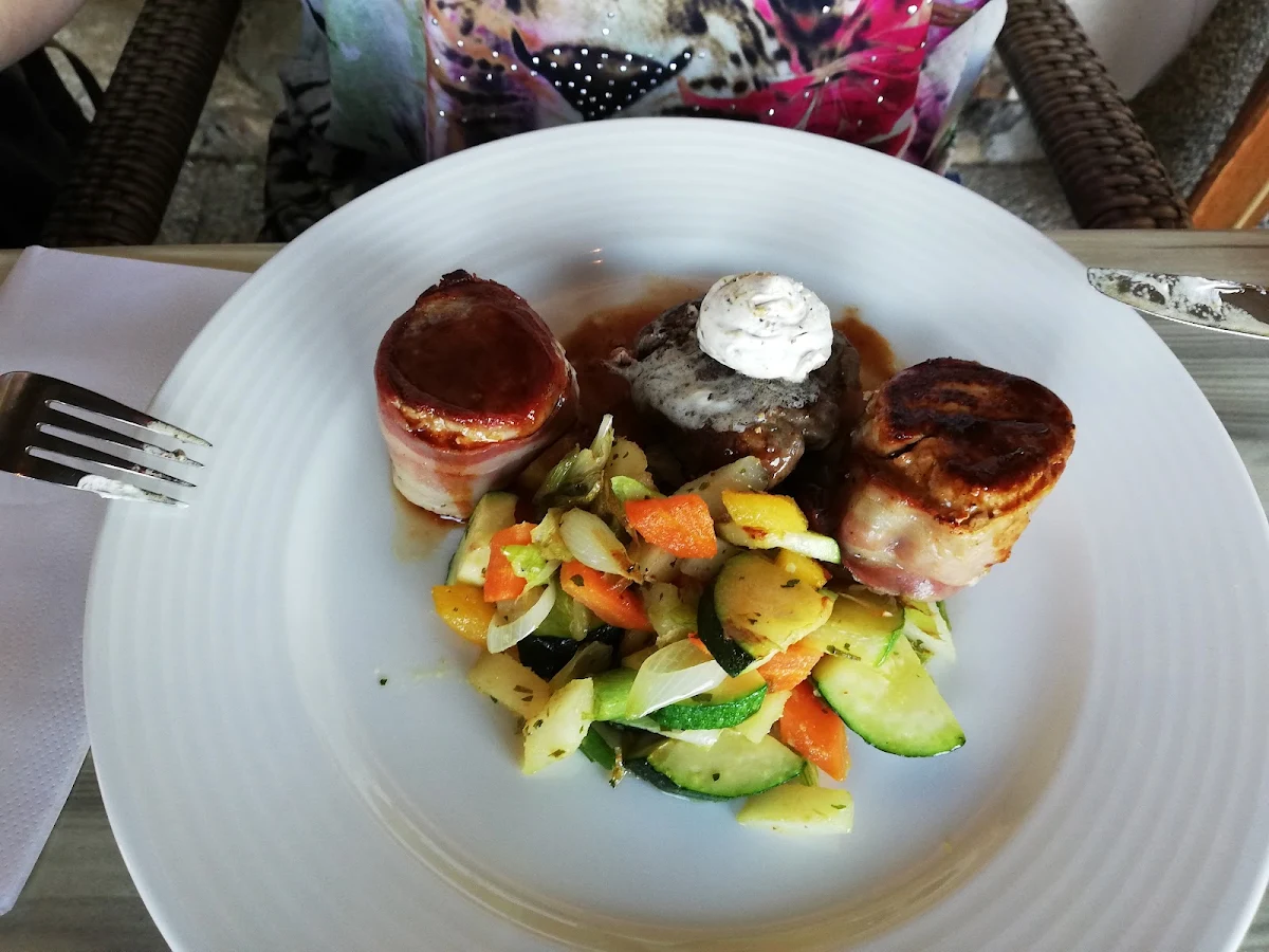 Essen und Trinken photo 1