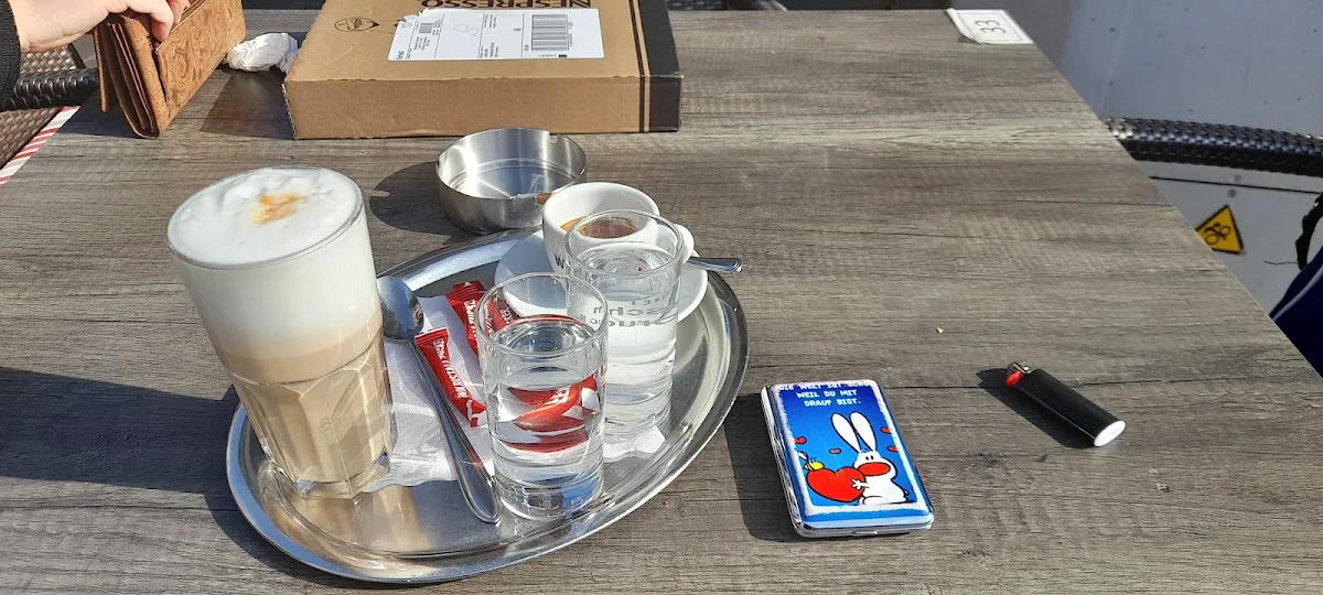 Essen und Trinken photo 3