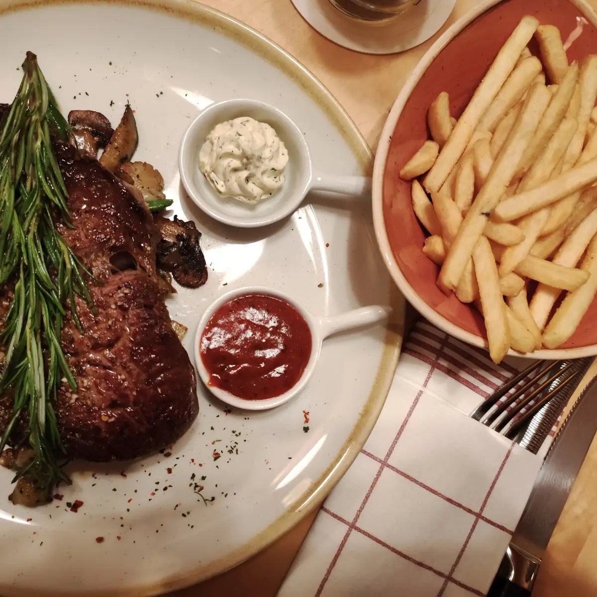 Essen und Trinken photo 3