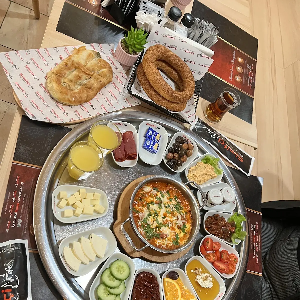 Essen und Trinken photo 3
