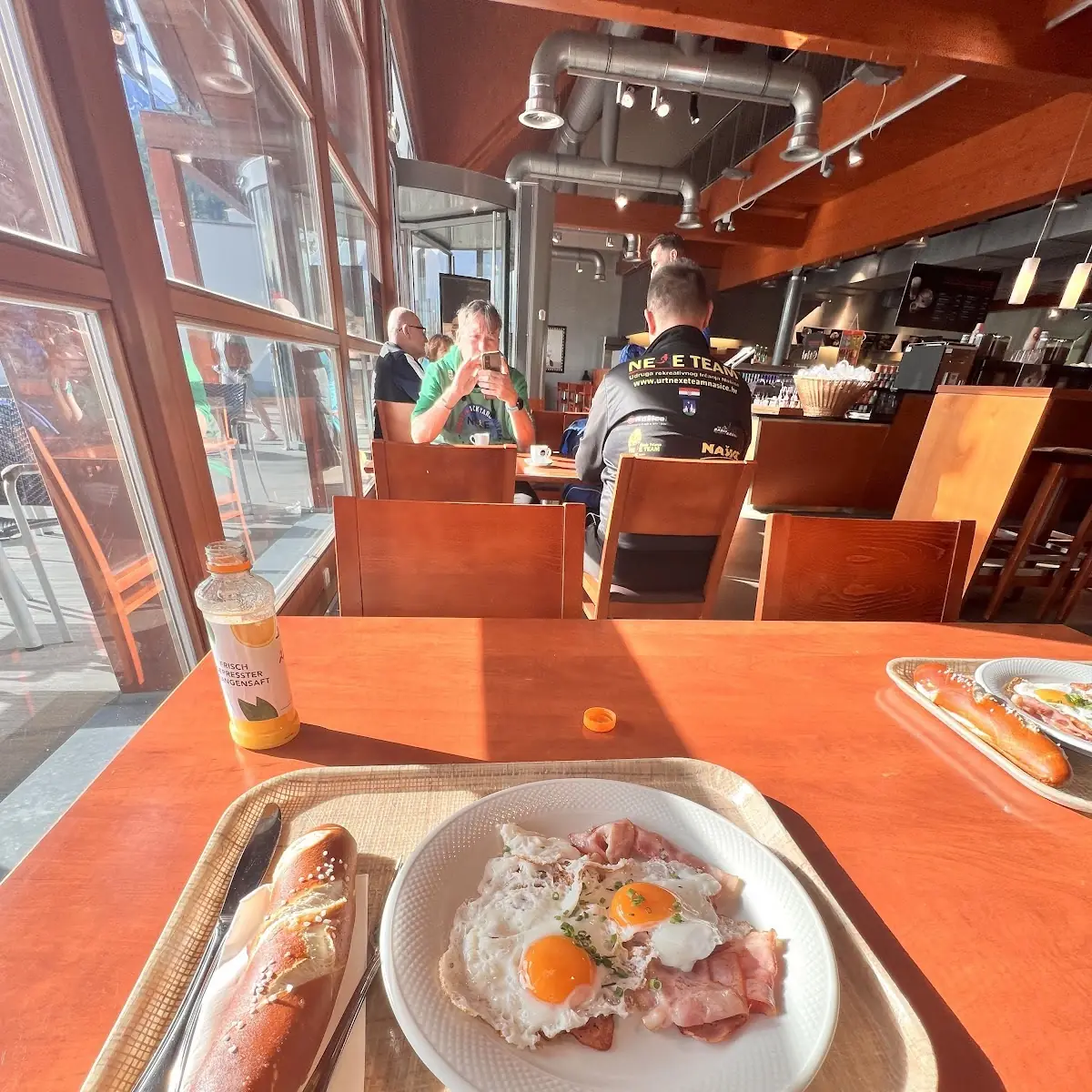 Essen und Trinken photo 3