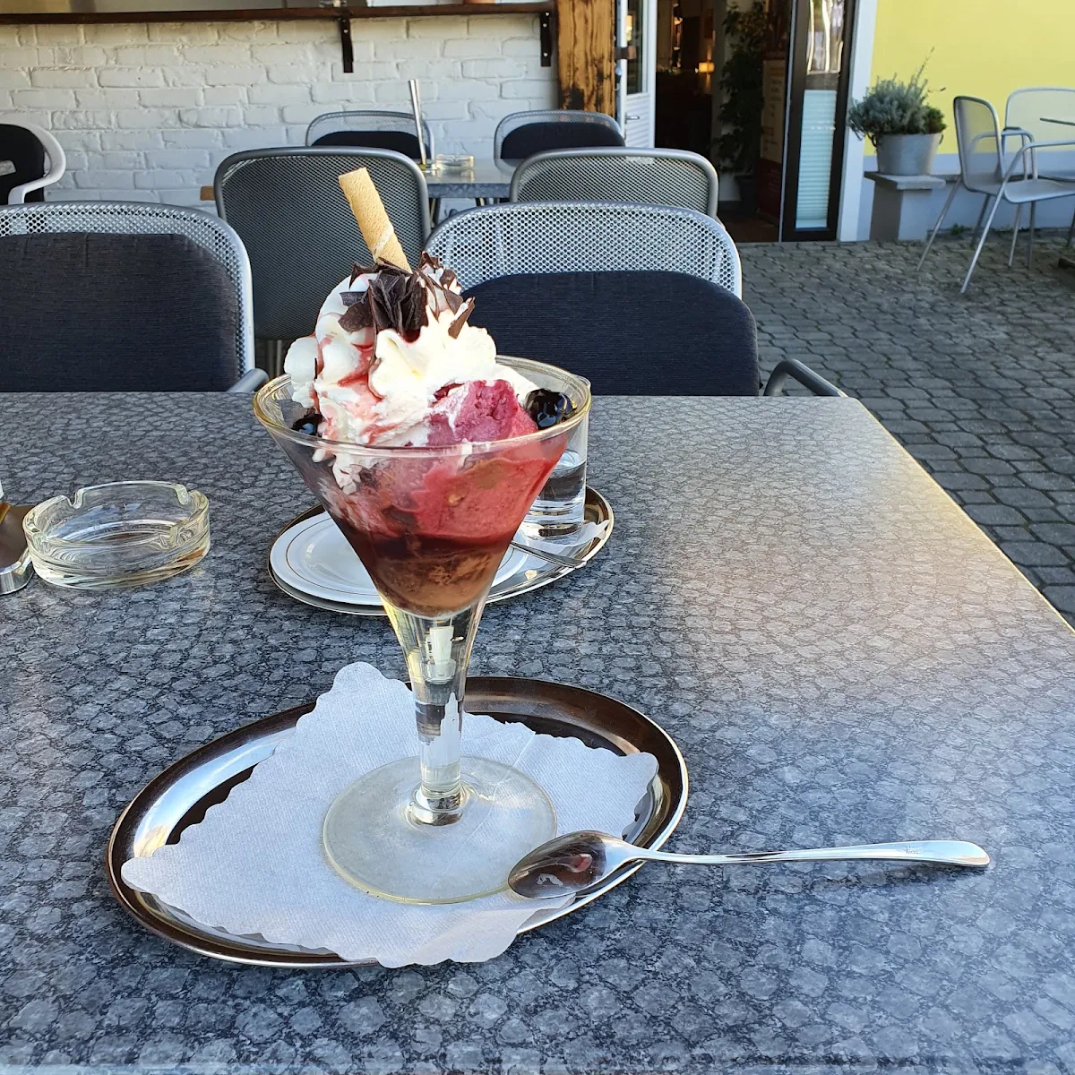 Essen und Trinken photo 3