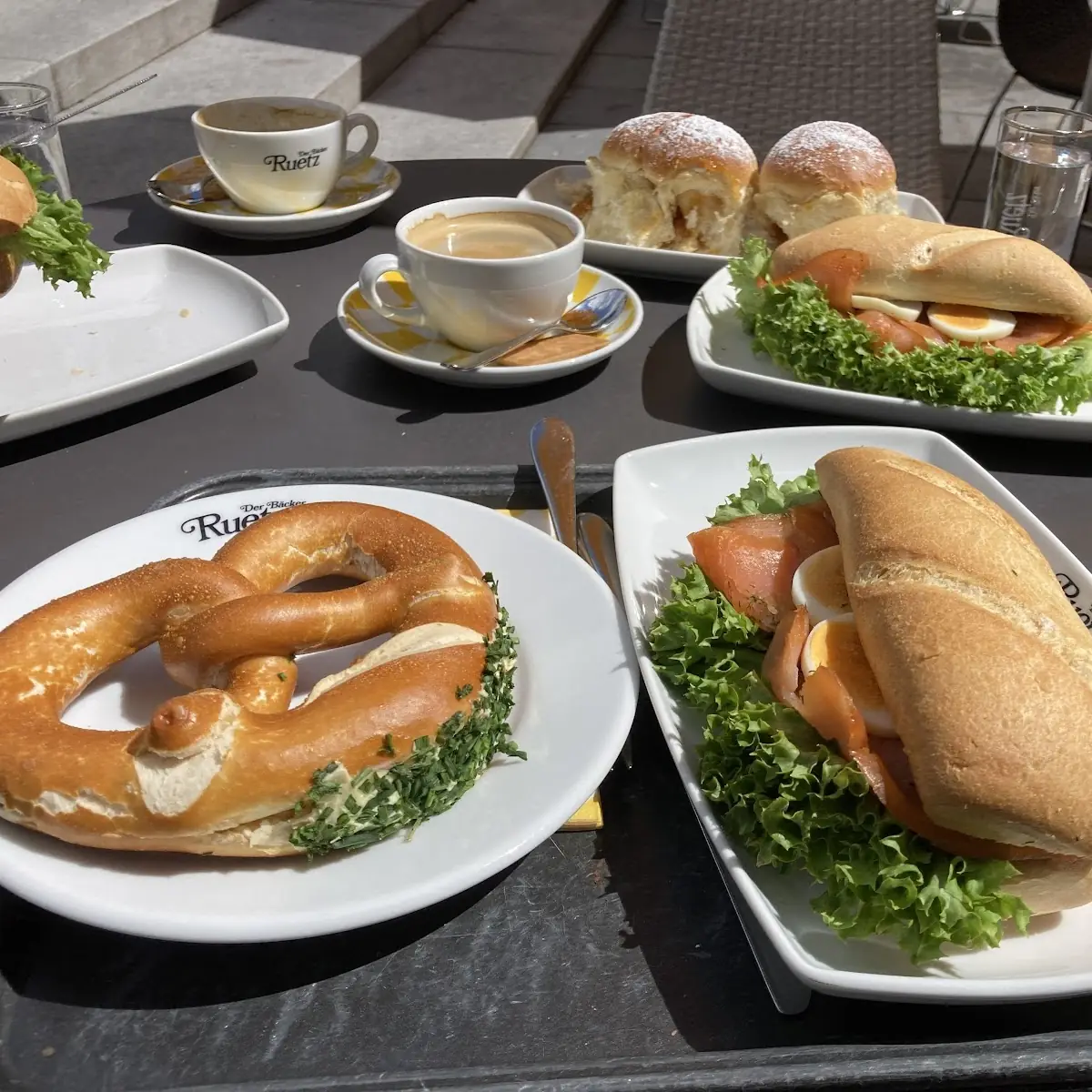 Essen und Trinken photo 2