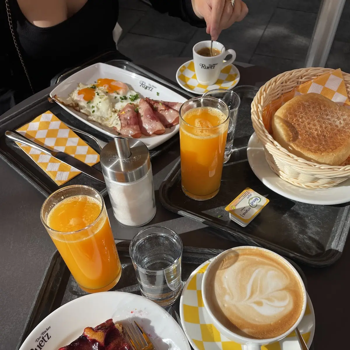 Essen und Trinken photo 3