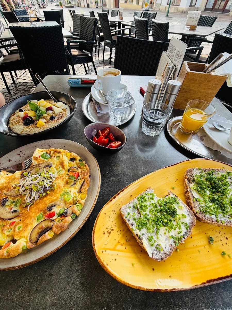 Essen und Trinken photo 2