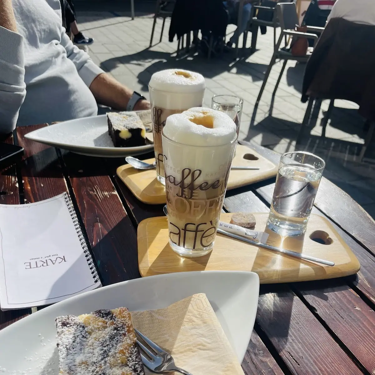 Essen und Trinken photo 2