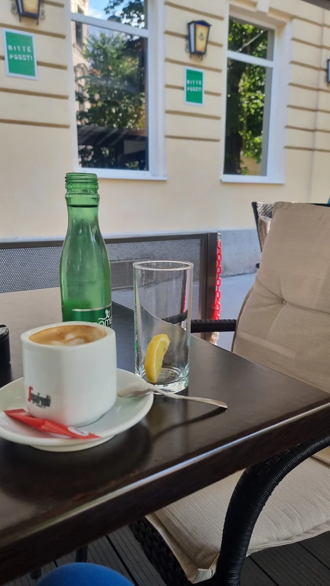Essen und Trinken photo 2