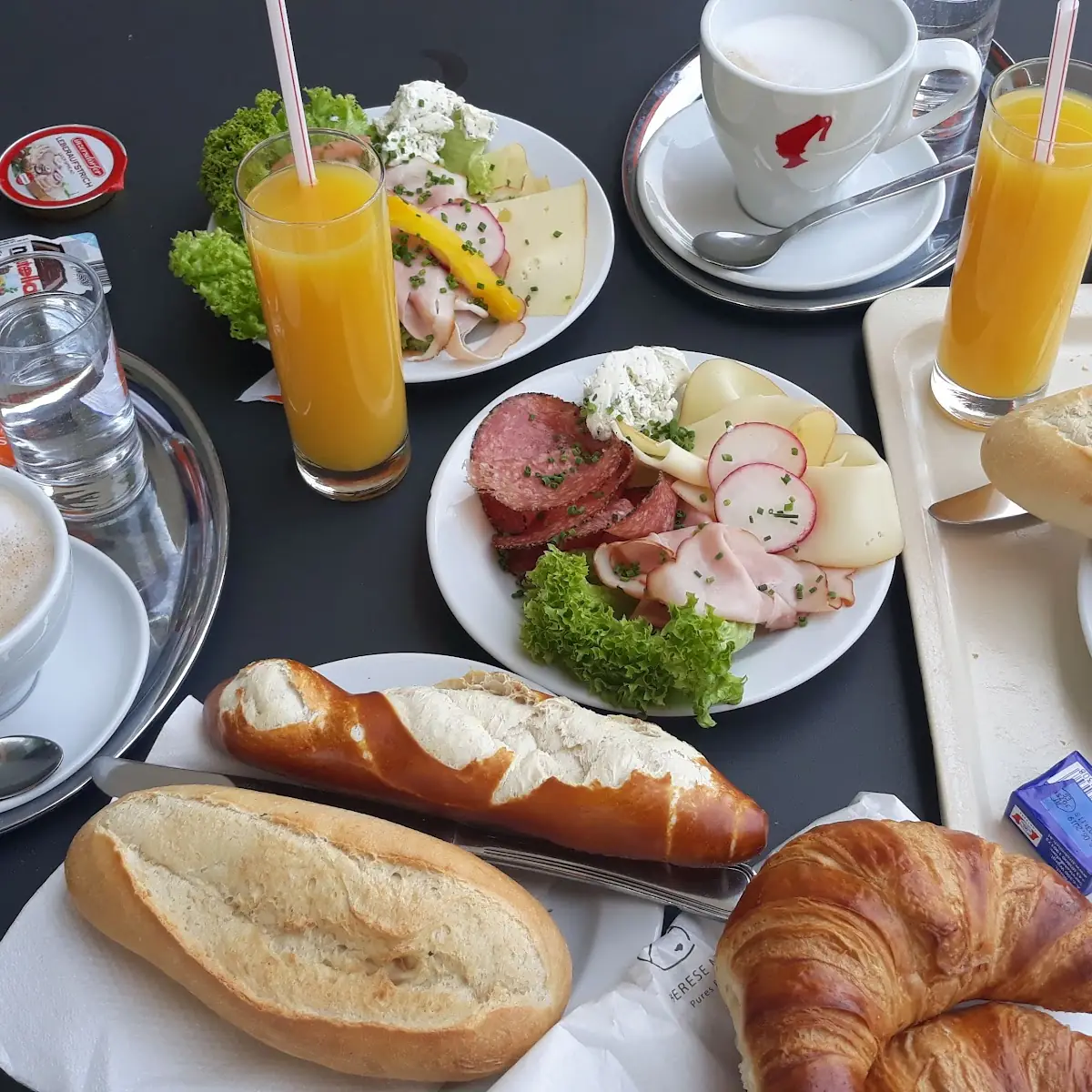 Essen und Trinken photo 3