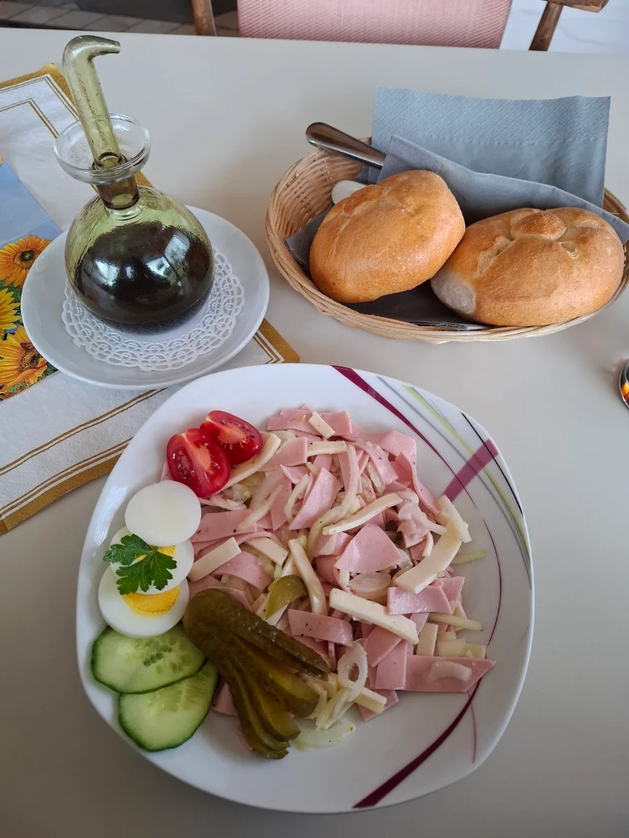 Essen und Trinken photo 2