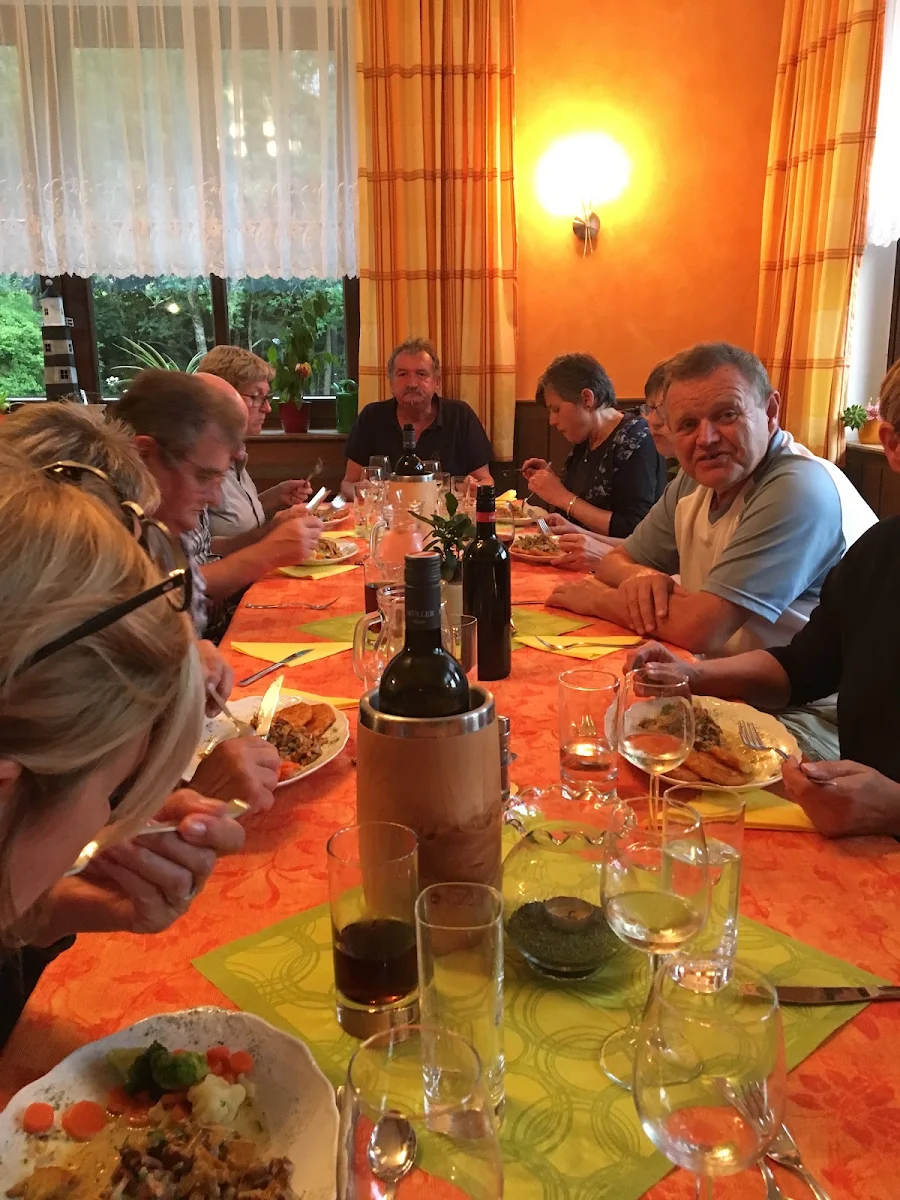 Essen und Trinken photo 2