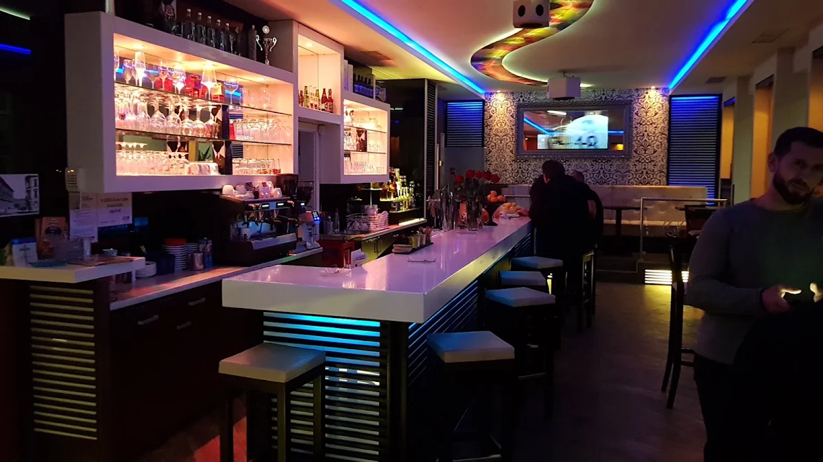 Cafe Longe Bellagio Titelbild