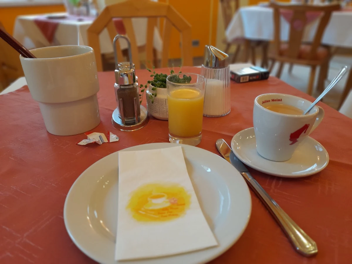 Essen und Trinken photo 3