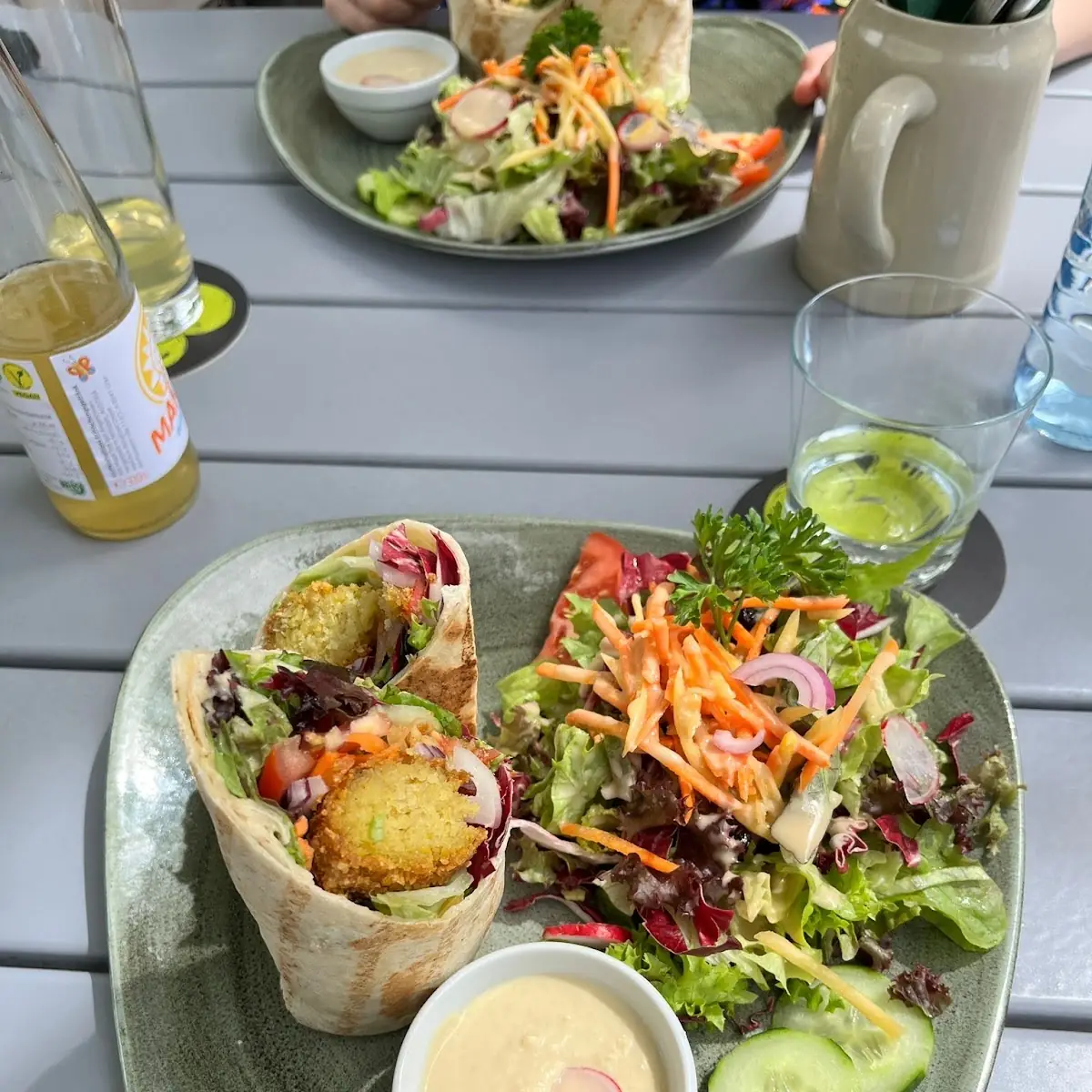 Essen und Trinken photo 1