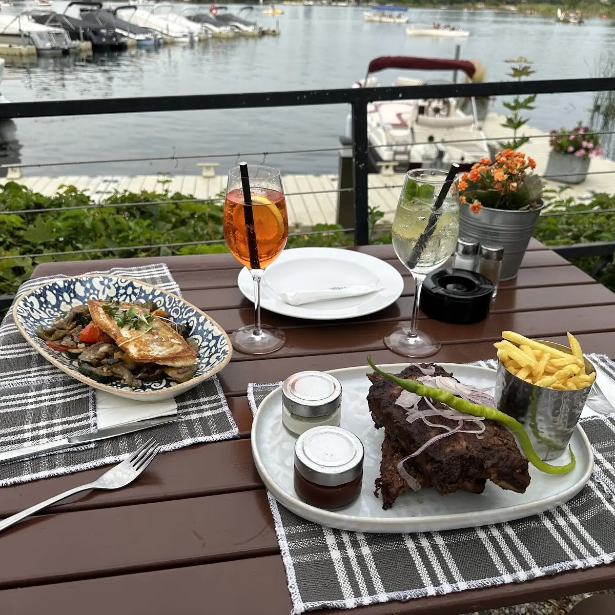 Essen und Trinken photo 3