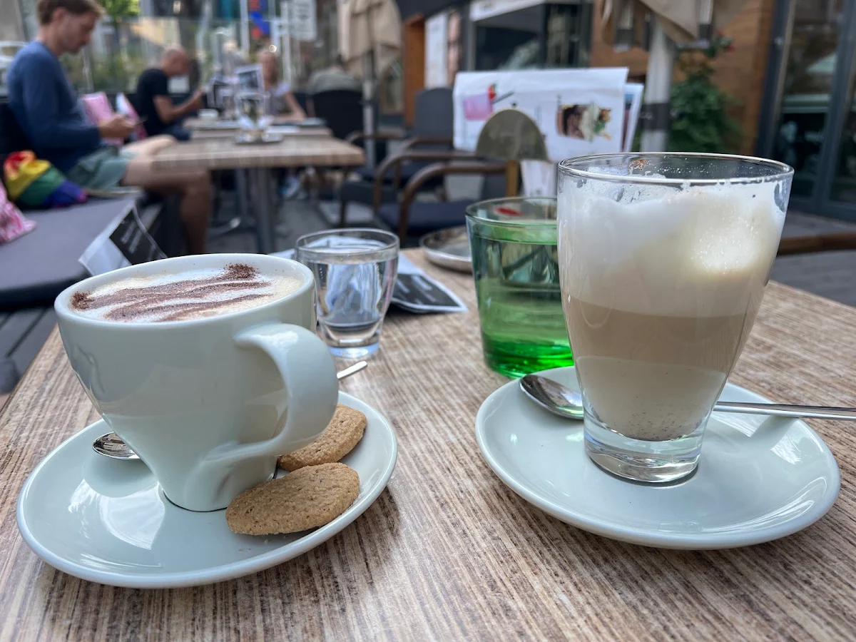 Essen und Trinken photo 3