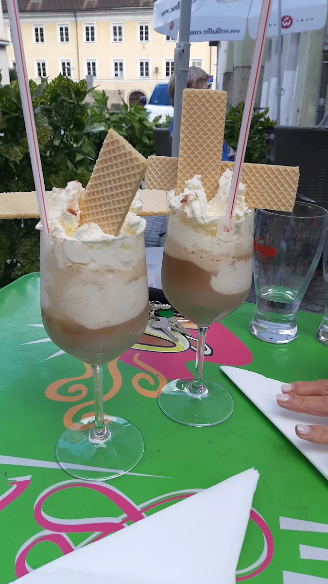 Essen und Trinken photo 1