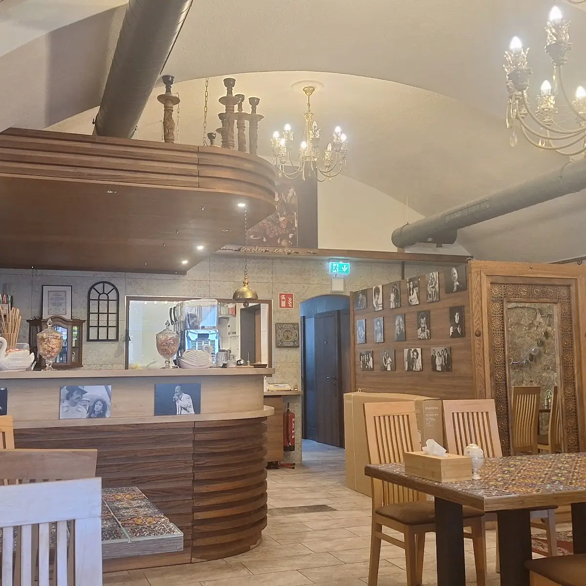 Arbab persisches cafe restaurant/Halalحلال Titelbild