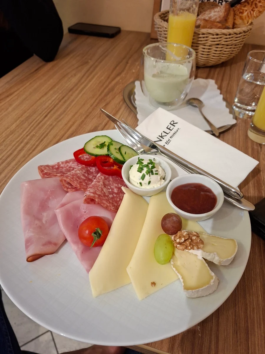 Essen und Trinken photo 3