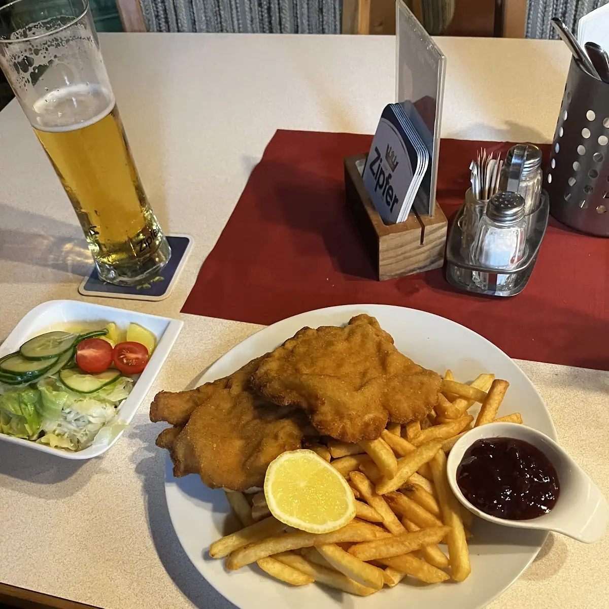 Essen und Trinken photo 2