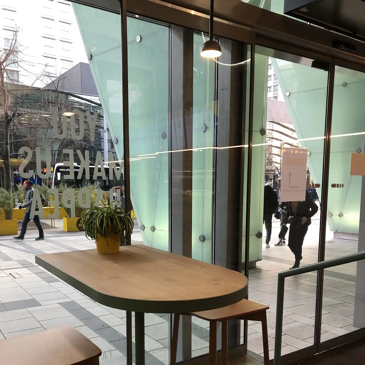 Atmosphäre, Fat Monk – Wien Mitte