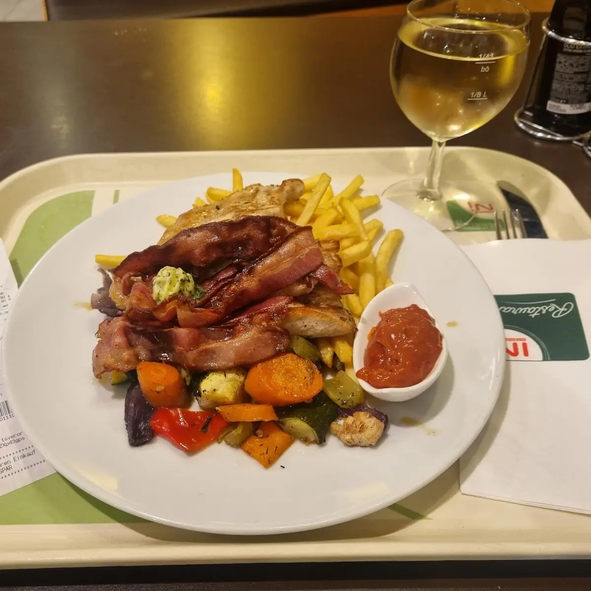 Essen und Trinken photo 1