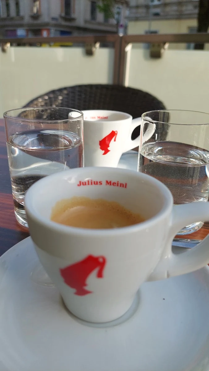 Essen und Trinken photo 1